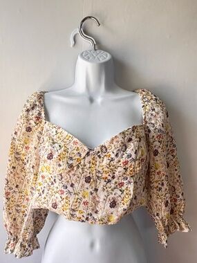 Aritzia Wilfred Cream Floral Sweetheart Neckline SZ M Top 100% Organic Linen